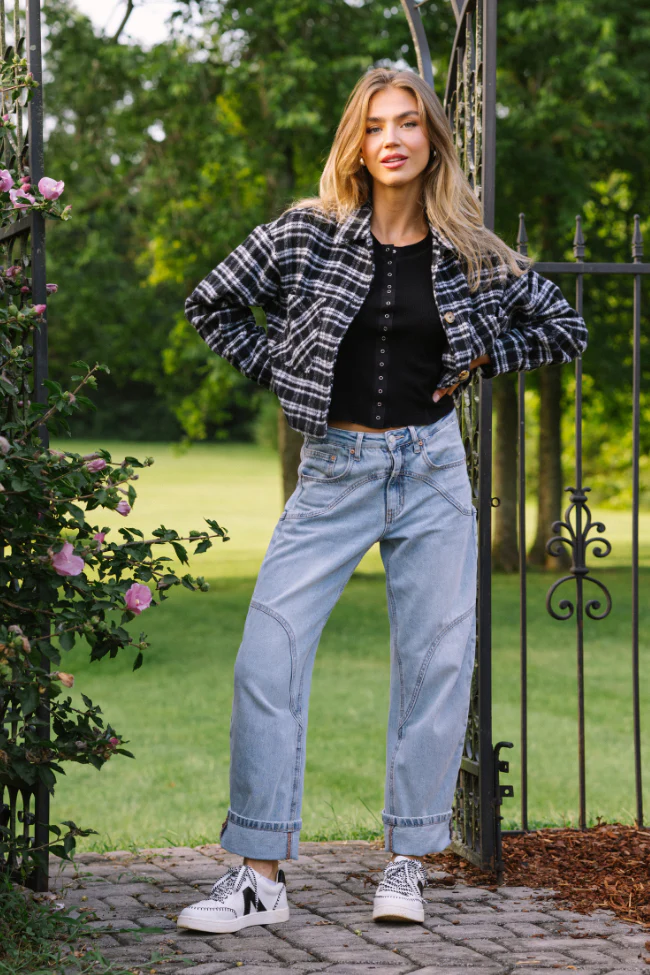 River Light Wash Denim Barrel Leg Jeans - Aiturbor