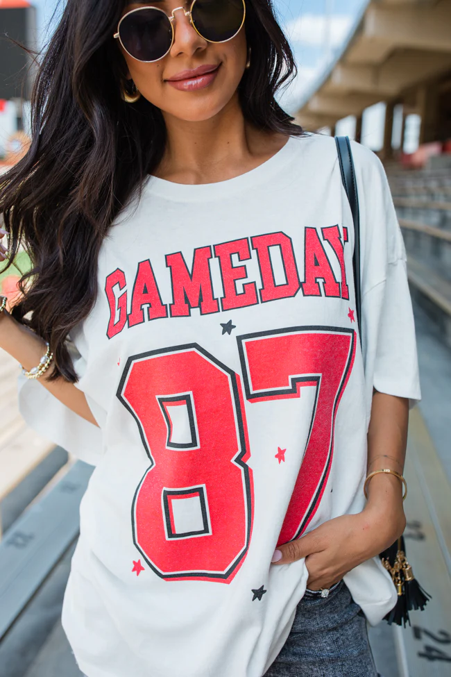Gameday 87 Off White Oversized Graphic Tee - Aiturbor
