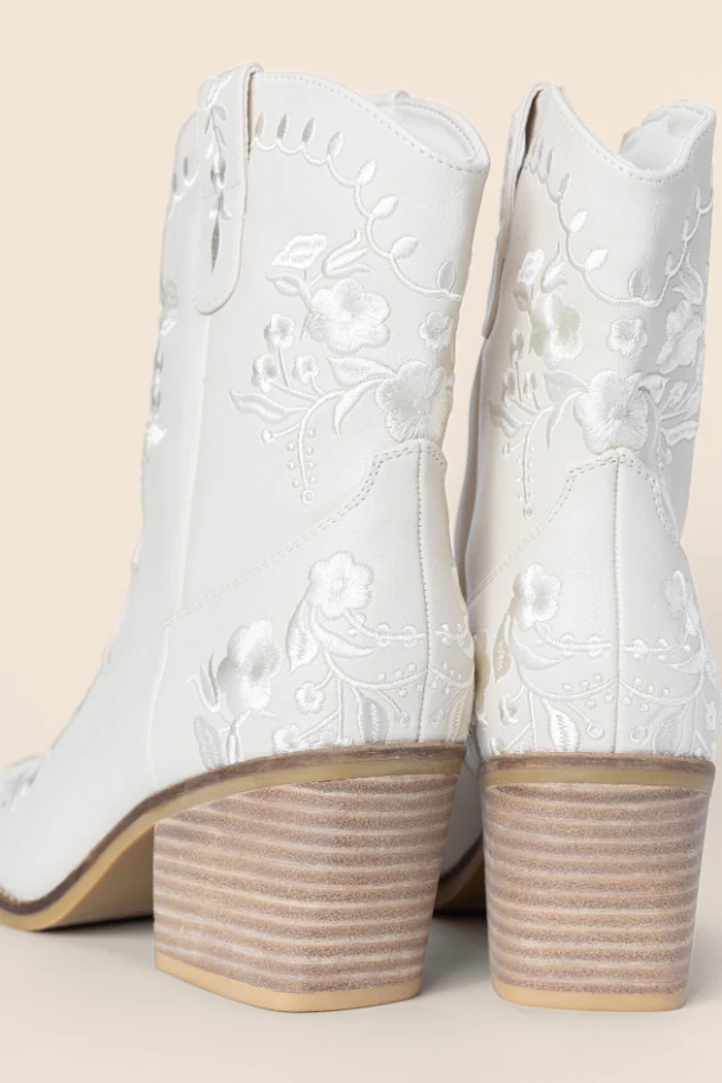 Calico Ivory Floral Booties DOORBUSTER - Aiturbor