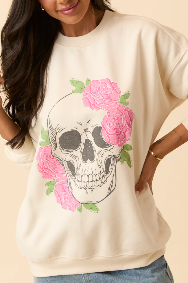 Skull and Roses Cream Graphic Sweatshirt - Aiturbor