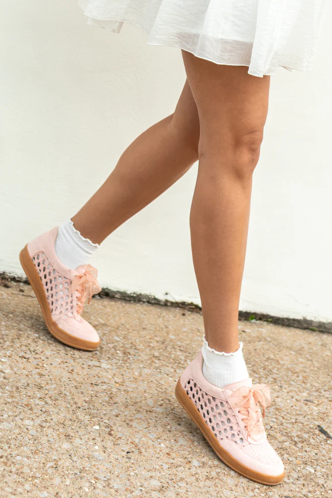 Julie Blush Crochet Detailed Sneakers - Aiturbor