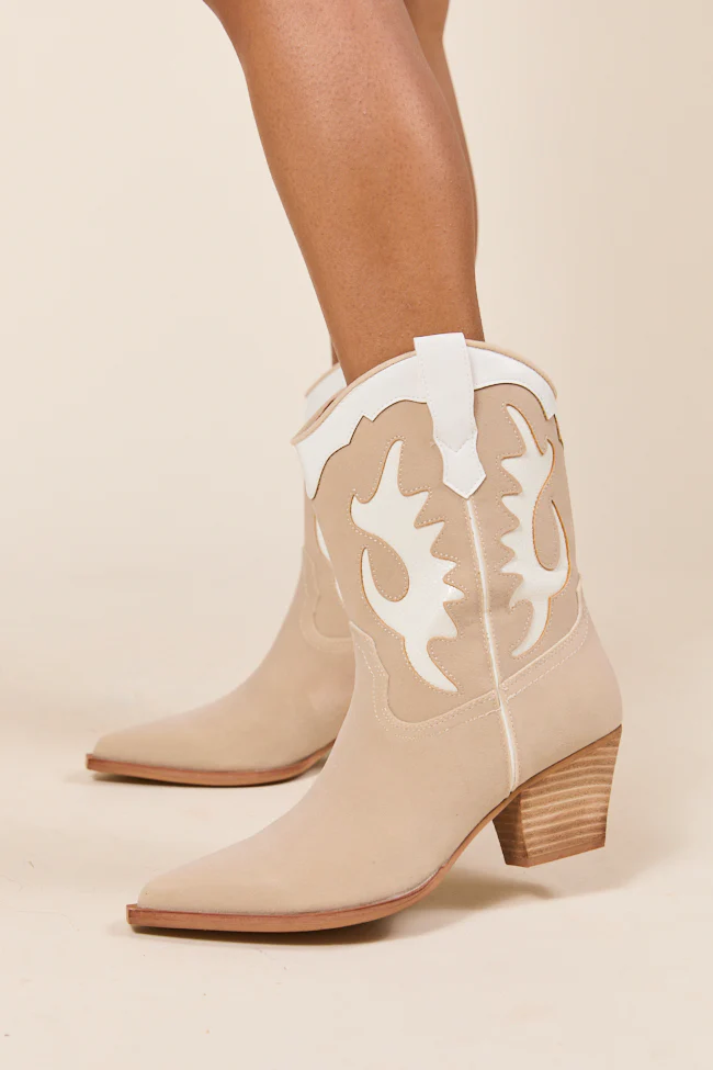 Jackie Beige Cowboy Boots - Aiturbor